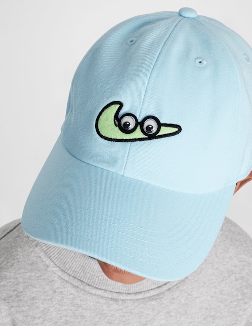 Gorra con visera curva hebilla para entrenamiento Nike infantil