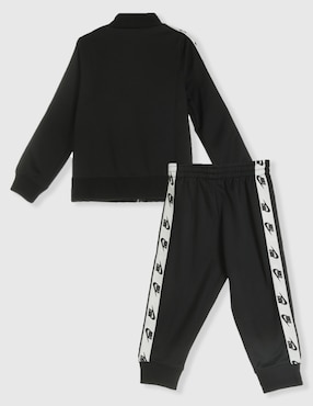Conjunto deportivo Nike para niño