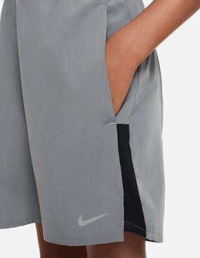 Short con bolsillos Nike Dri-Fit Challenger para entrenamiento niño
