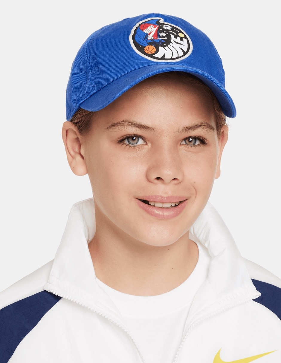 Gorra con visera curva hebilla infantil