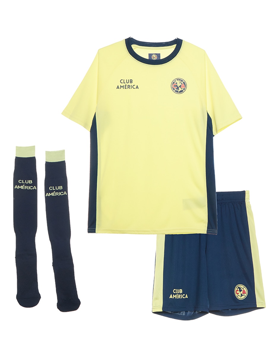 Conjunto deportivo para niño