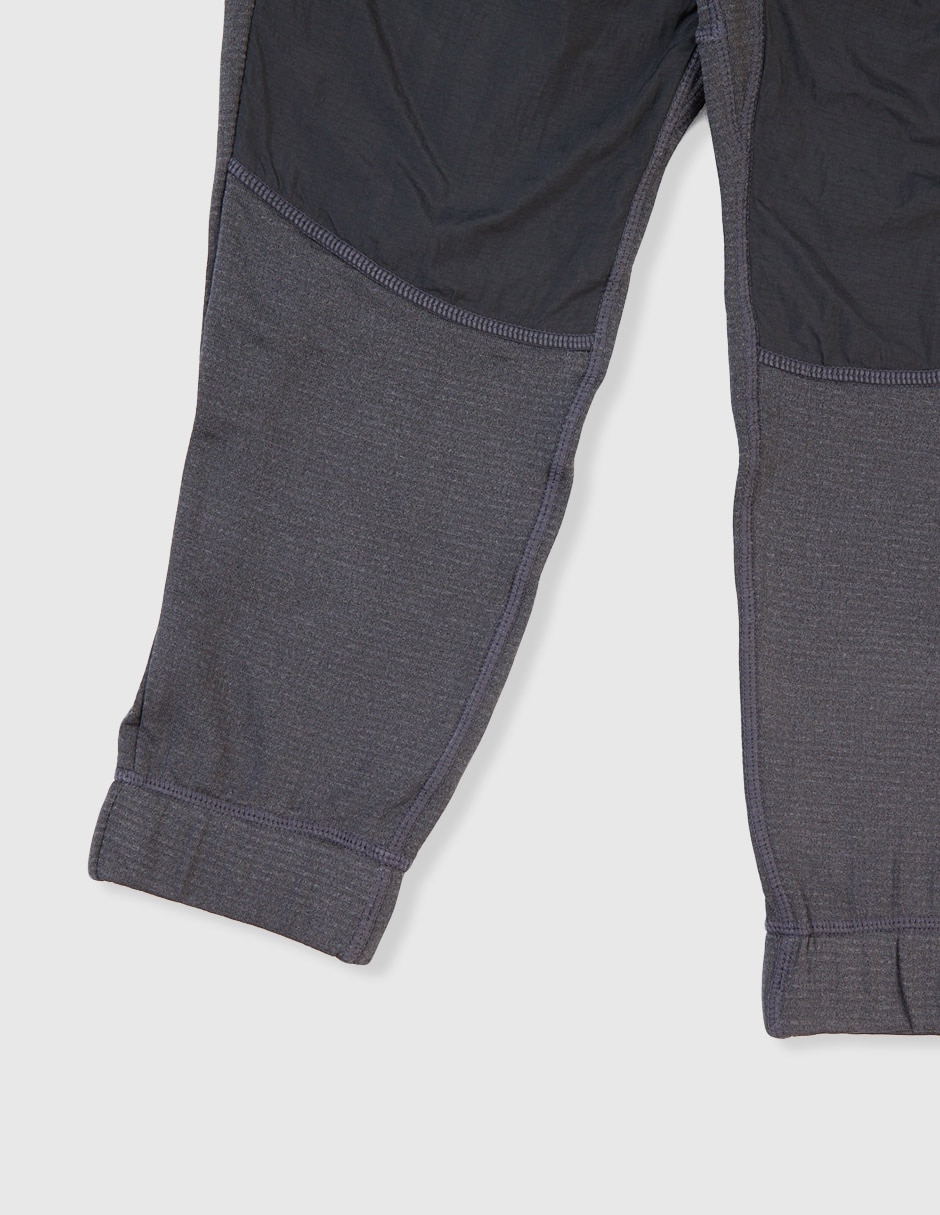 Conjunto deportivo regular con elástico para niño 5