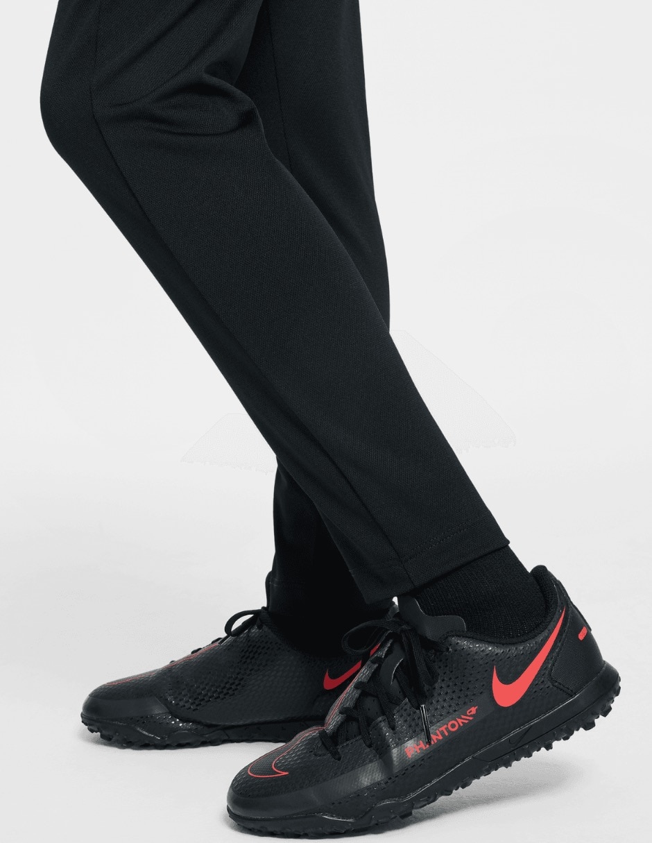 Conjunto deportivo para niño 12
