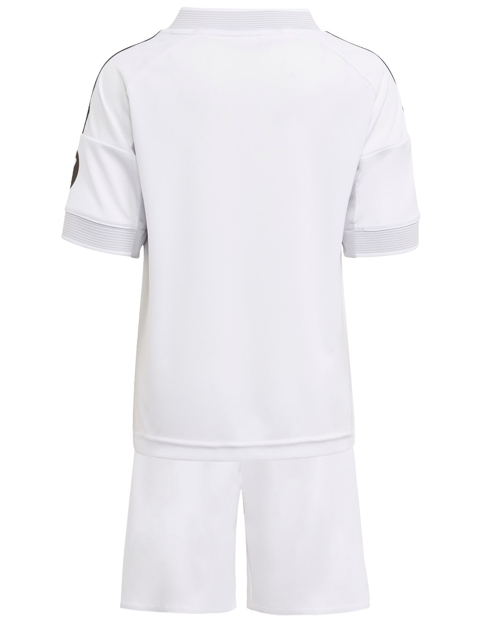 Conjunto deportivo real madrid para niño 3