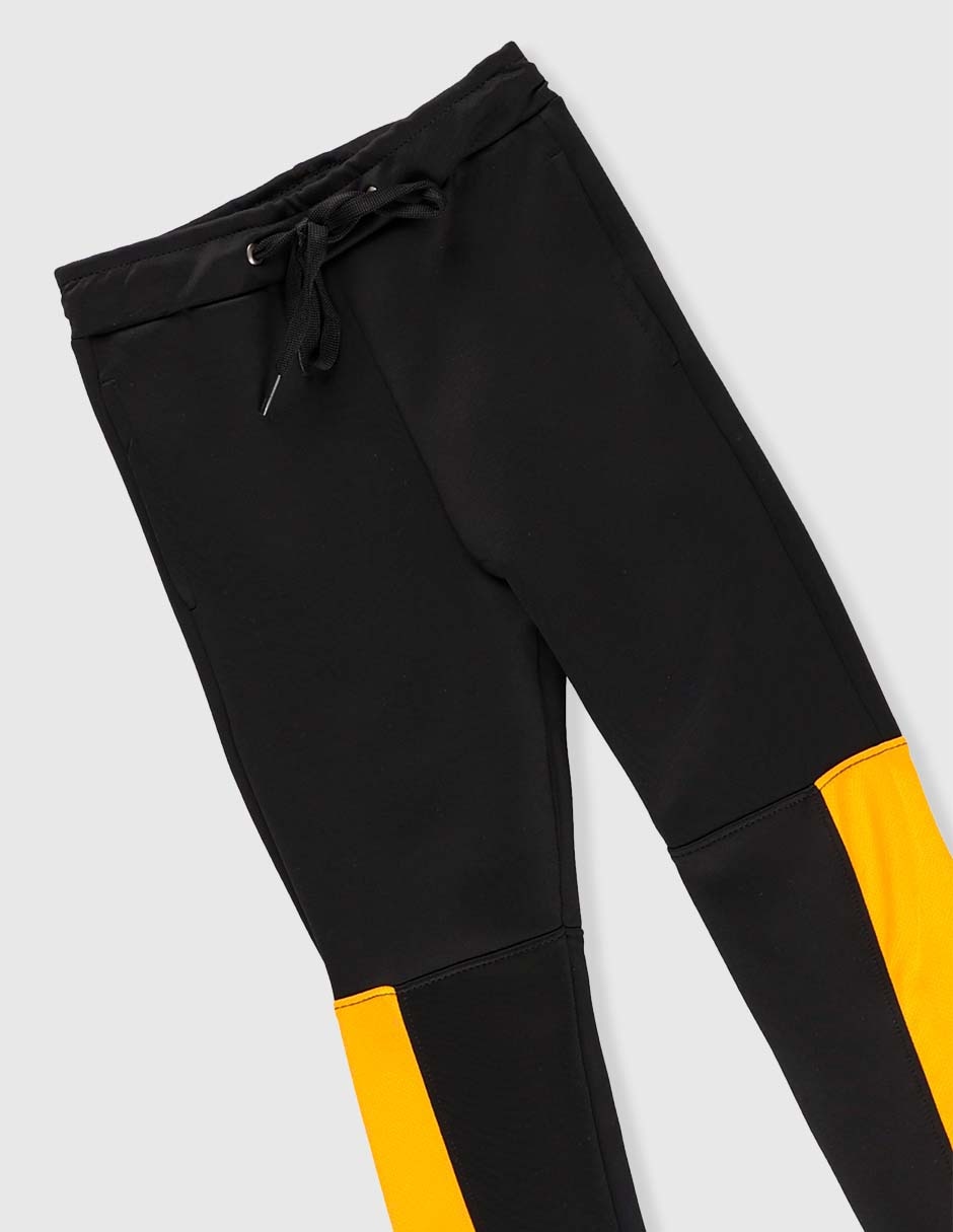 Conjunto deportivo regular con jareta para niño 4