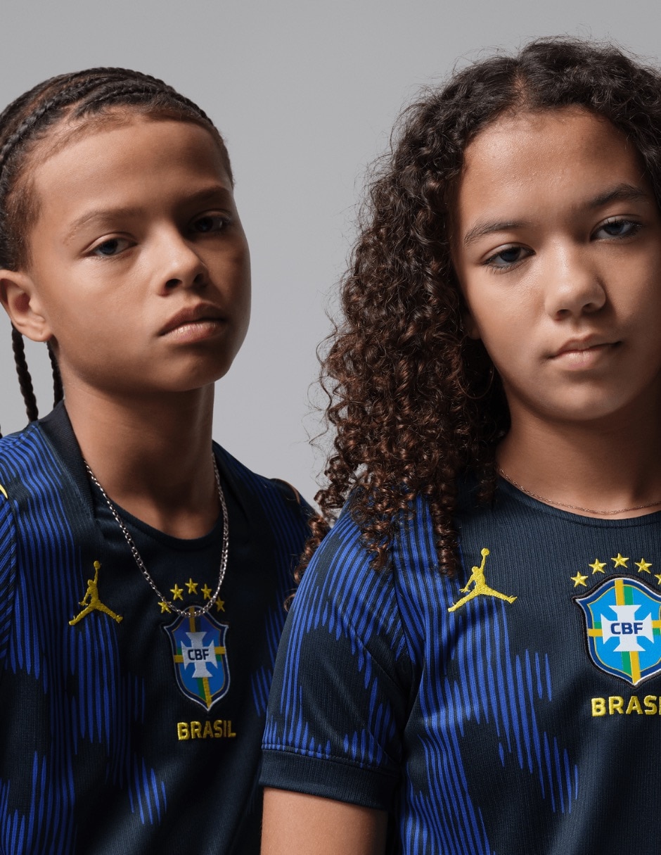 Jersey de selección de fútbol de Brasil visitante manga corta jugador infantil 4